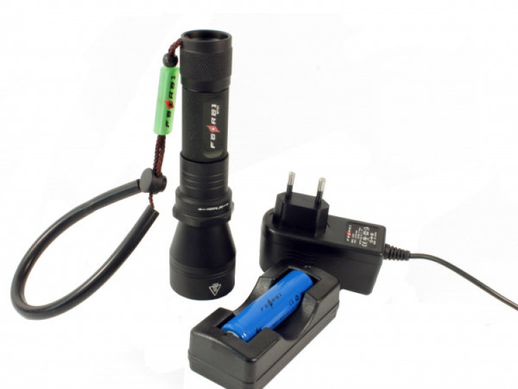Фонарь Ferei W151B - теплый свет
