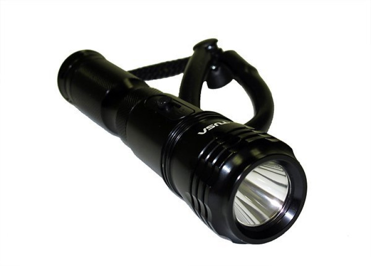 ФОНАРЬ ПОДВОДНЫЙ TUSA LED